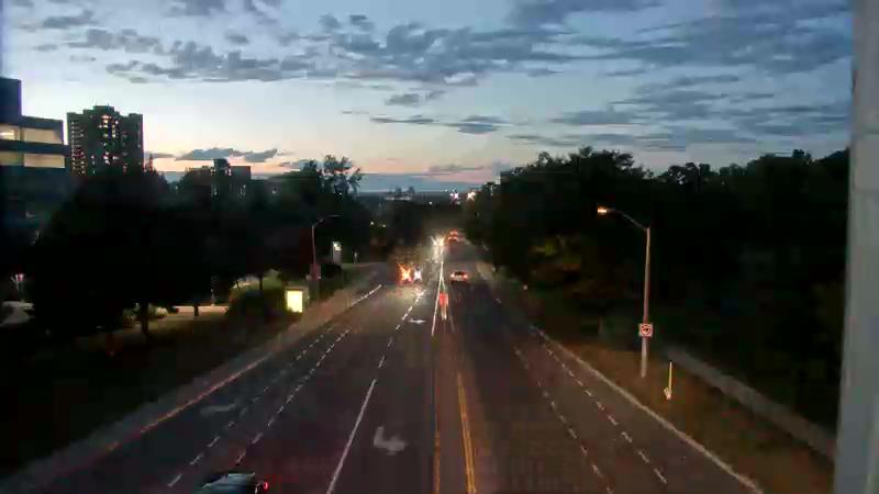 Traffic camera image at 2025-08-25 00:20:40