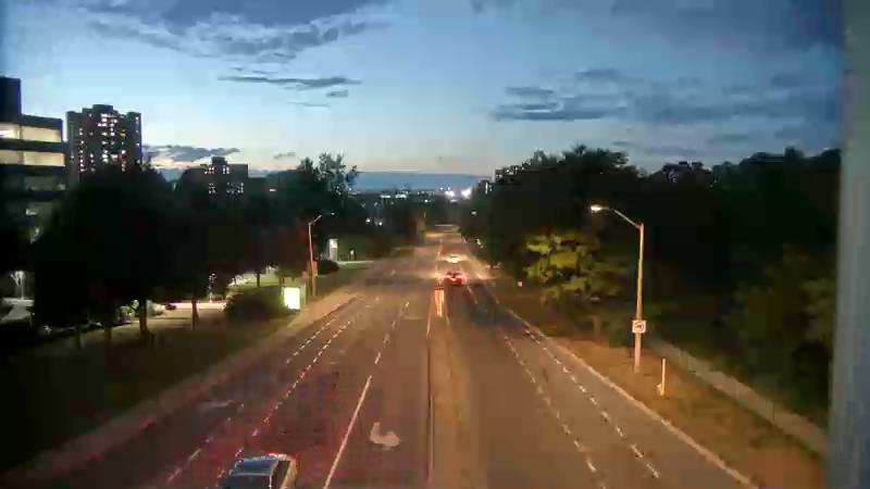 Traffic camera image at 2025-08-25 00:30:43