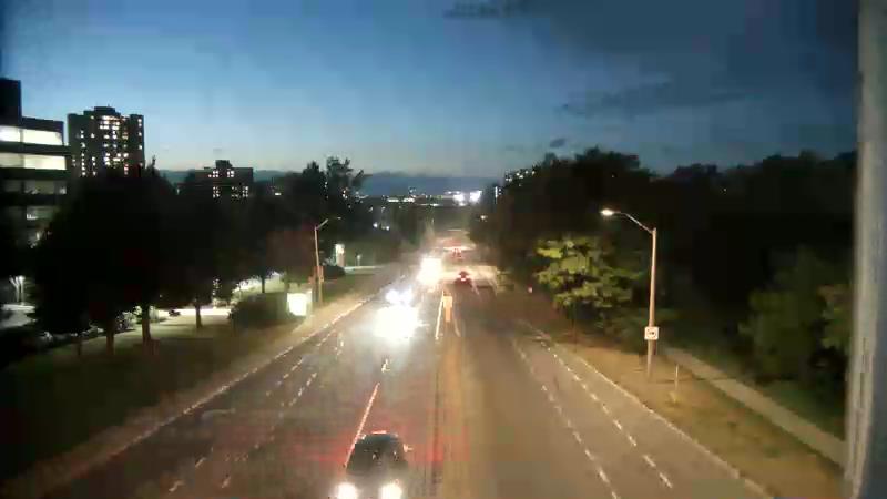 Traffic camera image at 2025-08-25 00:40:42