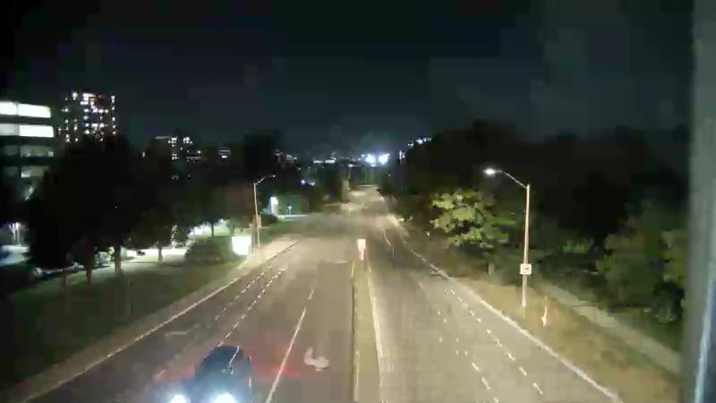 Traffic camera image at 2025-08-25 02:10:43