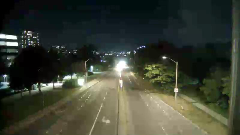 Traffic camera image at 2025-08-25 02:35:44