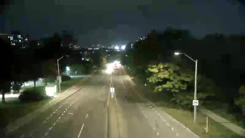 Traffic camera image at 2025-09-14 00:10:42
