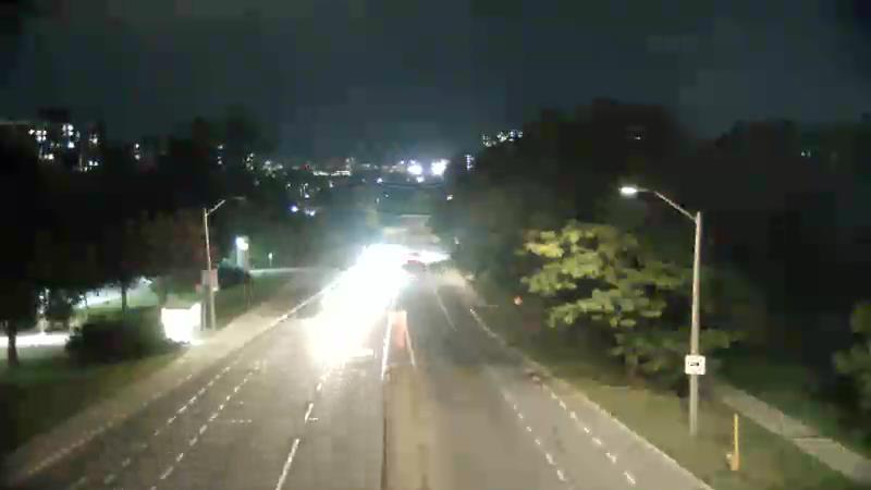 Traffic camera image at 2025-09-14 00:30:48