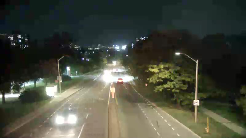 Traffic camera image at 2025-09-14 01:10:47