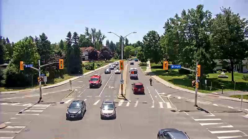Traffic camera image at 2025-06-30 16:40:44