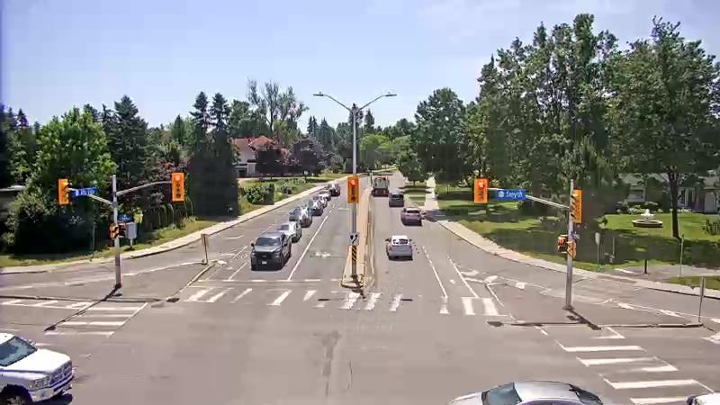 Traffic camera image at 2025-06-30 16:55:43