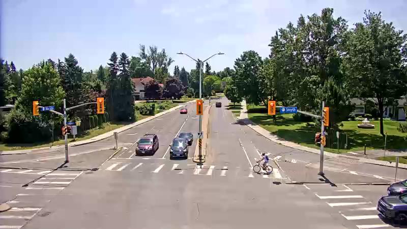 Traffic camera image at 2025-06-30 17:05:51