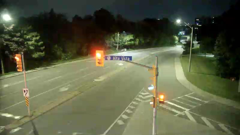 Traffic camera image at 2025-07-13 06:00:36
