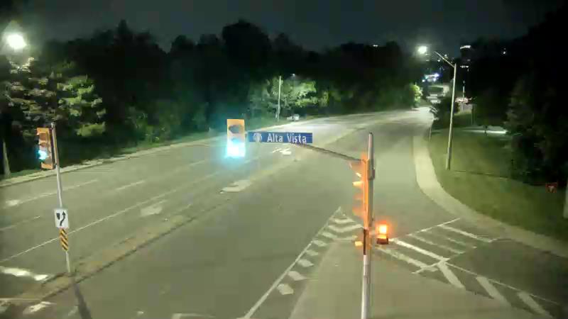 Traffic camera image at 2025-07-13 06:35:35