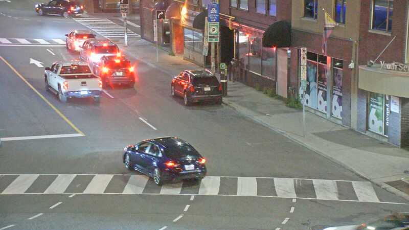 Traffic camera image at 2025-08-04 01:10:42