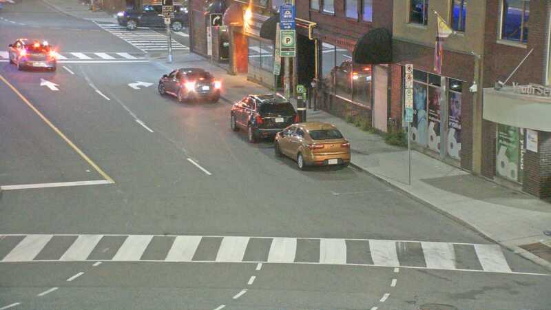 Traffic camera image at 2025-08-04 01:50:39