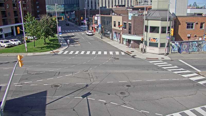 Traffic camera image at 2025-08-24 14:20:45