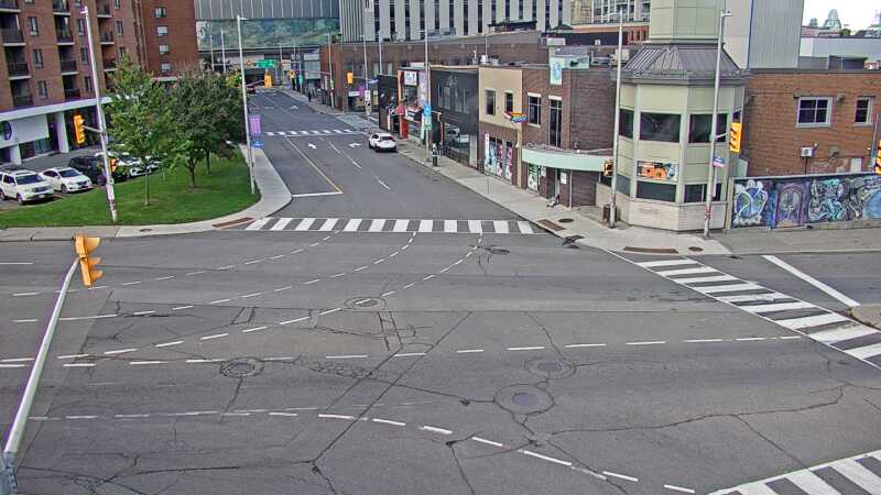 Traffic camera image at 2025-08-24 14:25:46