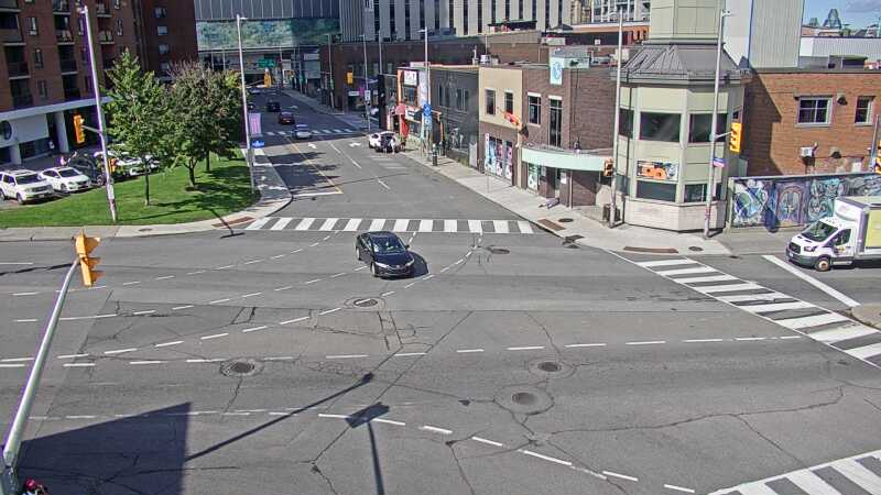 Traffic camera image at 2025-08-24 14:30:46