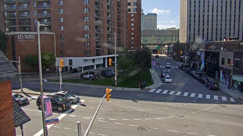 Traffic camera image at 2025-09-14 17:15:49