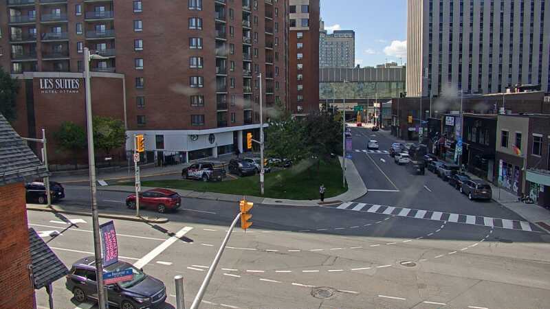 Traffic camera image at 2025-09-14 17:20:46