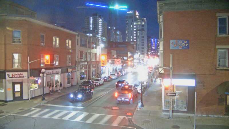 Traffic camera image at 2025-08-25 00:40:42