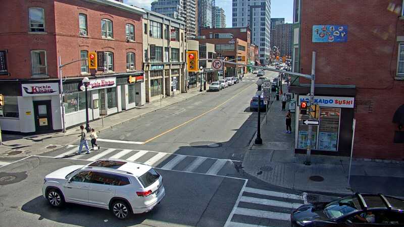 Traffic camera image at 2025-09-14 17:20:46