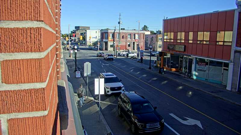 Traffic camera image at 2025-09-19 12:35:48