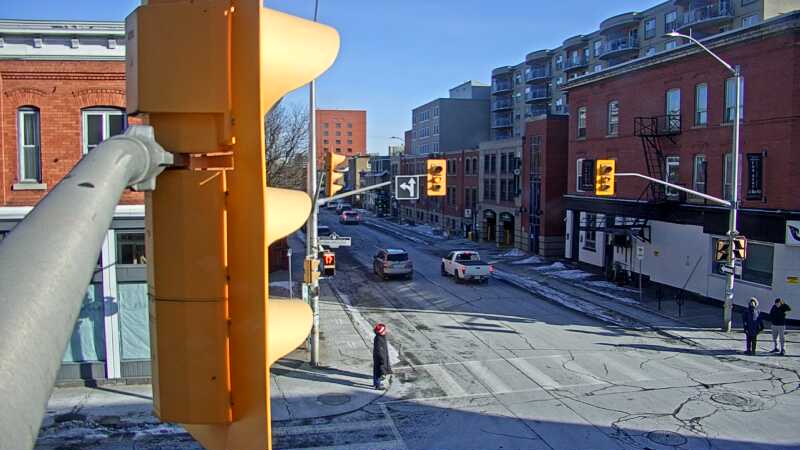 Traffic camera image at 2024-12-21 17:06:12