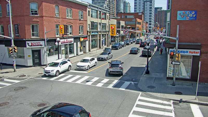 Traffic camera image at 2025-06-30 18:00:47