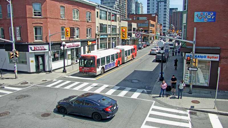 Traffic camera image at 2025-06-30 18:40:53
