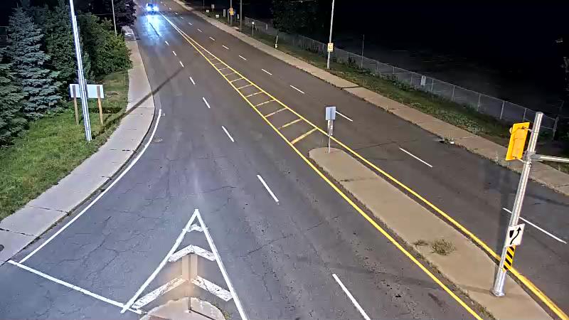 Traffic camera image at 2025-08-04 02:15:41