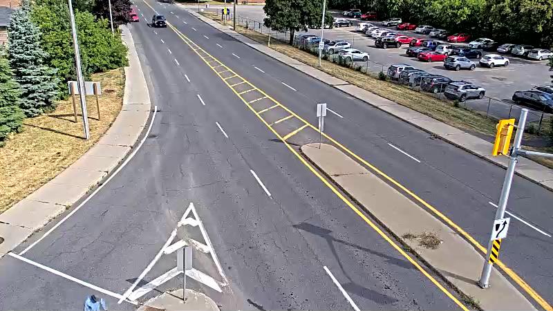 Traffic camera image at 2025-08-24 14:25:47