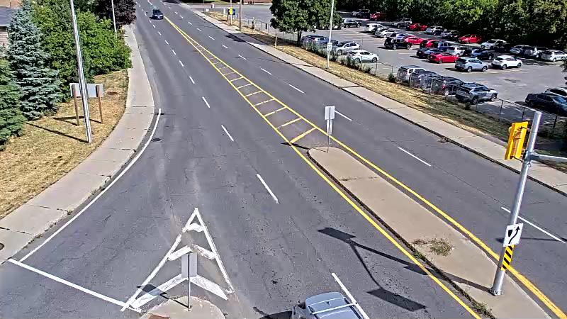 Traffic camera image at 2025-08-24 14:40:45