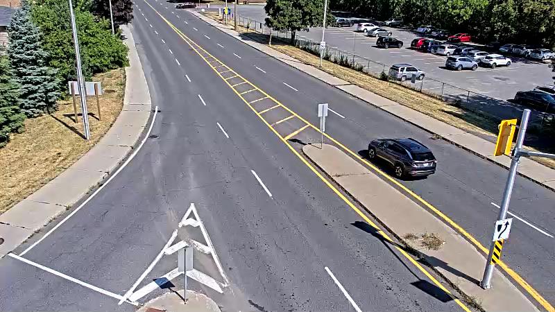 Traffic camera image at 2025-08-24 15:20:46