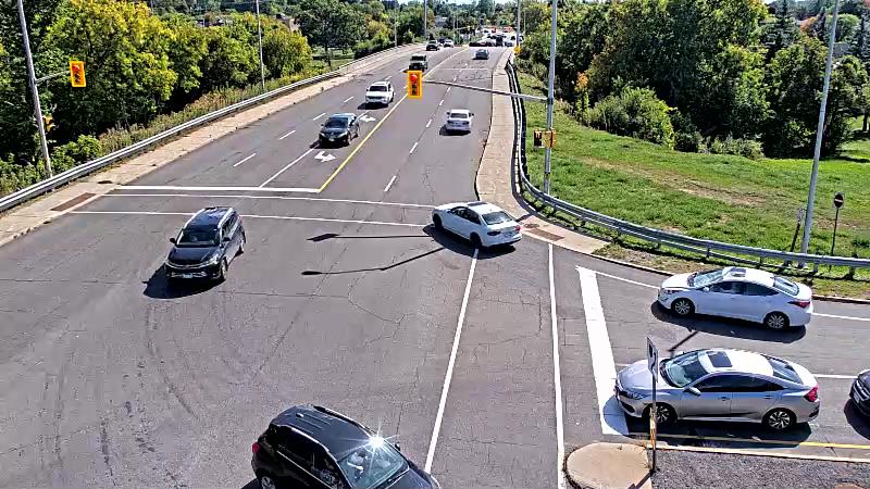 Traffic camera image at 2025-09-14 17:35:44