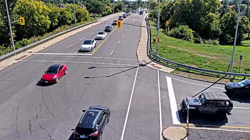 Traffic camera image at 2025-09-14 17:40:41