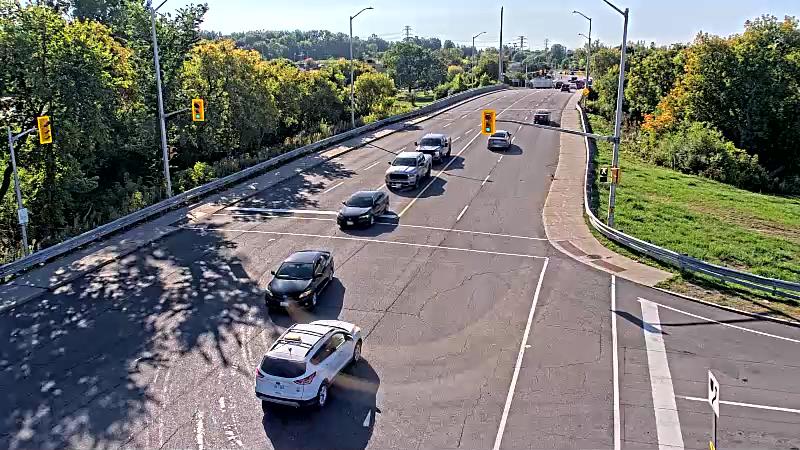 Traffic camera image at 2025-09-16 13:40:48