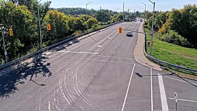 Traffic camera image at 2025-09-16 14:20:52