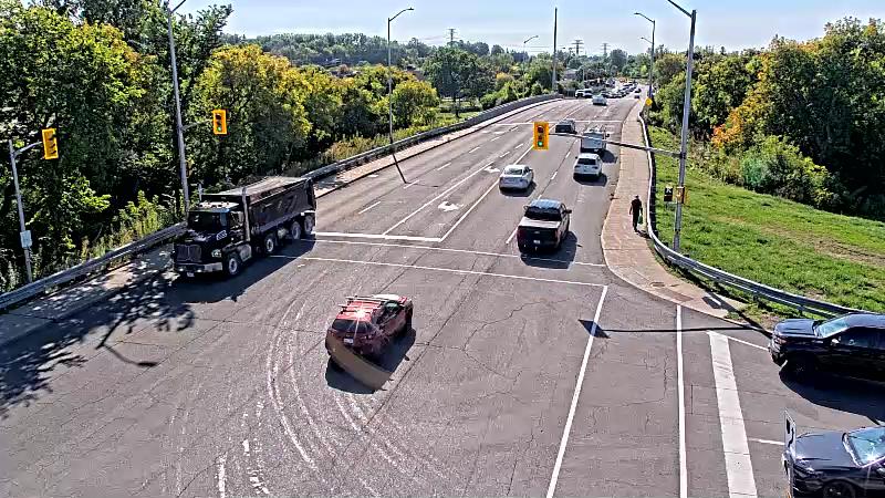 Traffic camera image at 2025-09-16 14:40:45