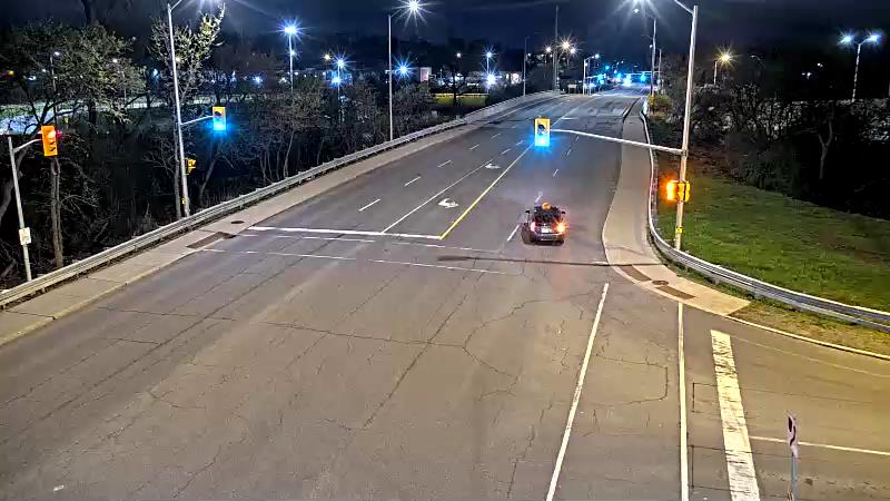Traffic camera image at 2025-05-09 06:20:37