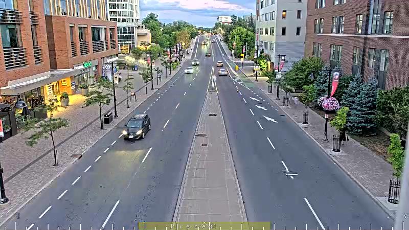 Traffic camera image at 2025-08-25 00:00:46