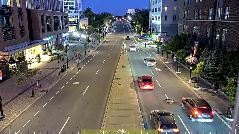 Traffic camera image at 2025-09-01 00:10:43