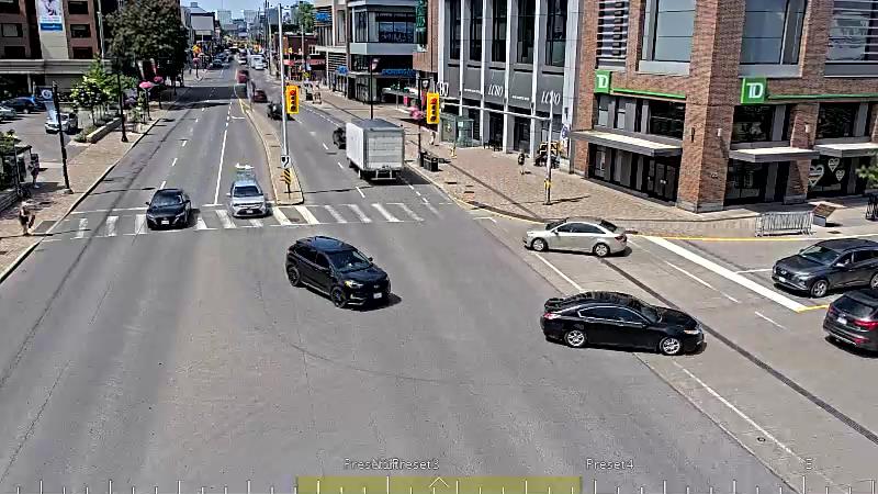 Traffic camera image at 2025-06-30 18:37:23
