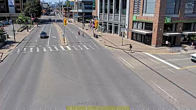 Traffic camera image at 2025-06-30 19:05:52