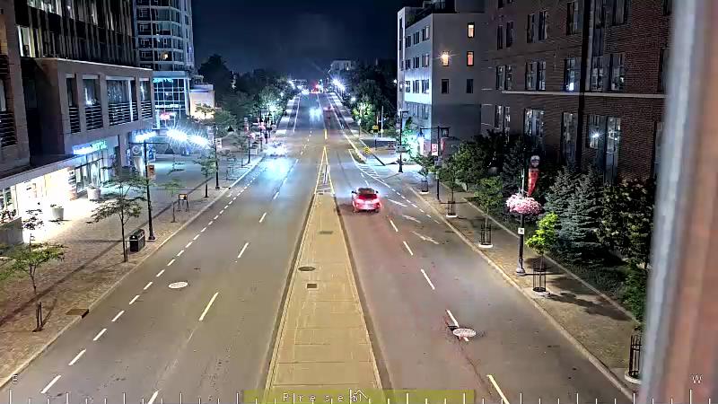 Traffic camera image at 2025-07-03 04:05:50