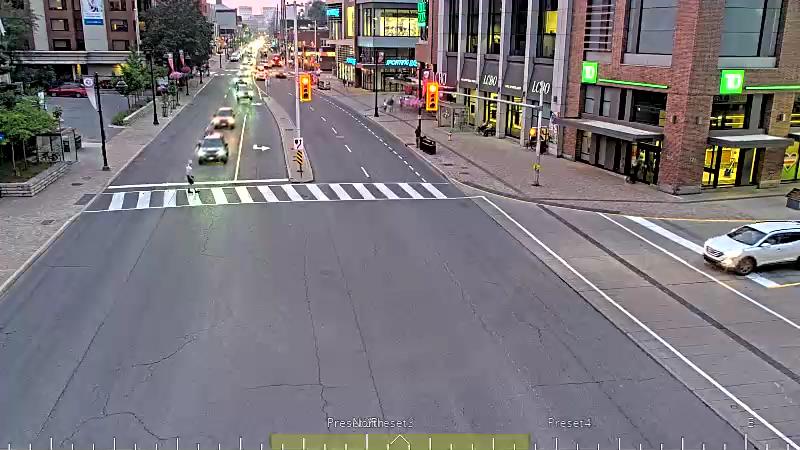 Traffic camera image at 2025-07-31 00:40:42