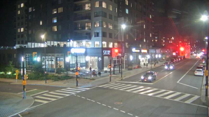Traffic camera image at 2025-08-04 01:40:44