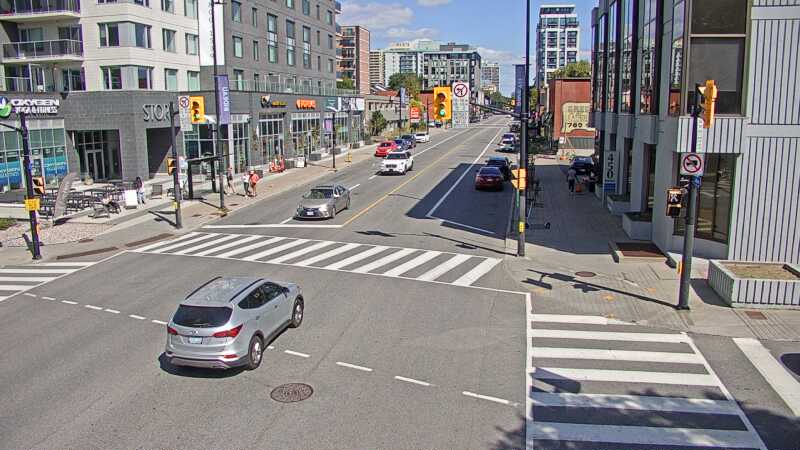 Traffic camera image at 2025-09-14 17:30:46