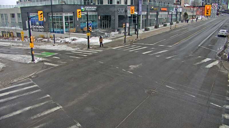 Traffic camera image at 2025-03-09 14:05:51