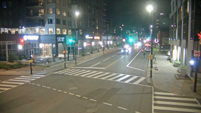 Traffic camera image at 2025-07-12 04:10:47