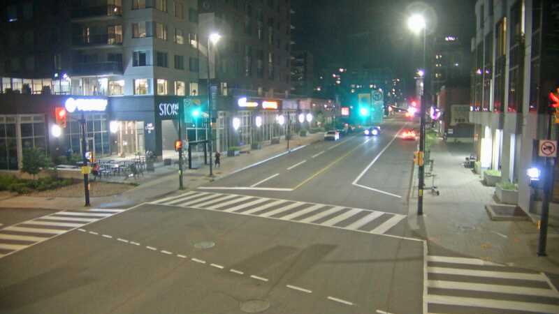 Traffic camera image at 2025-07-12 04:25:42