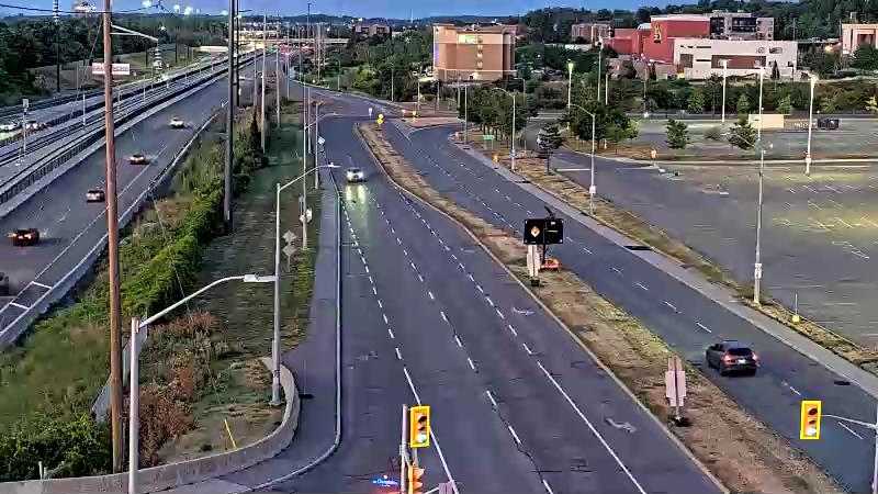 Traffic camera image at 2025-08-25 00:10:45