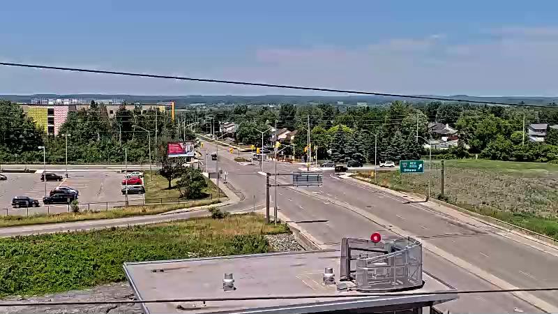 Traffic camera image at 2025-06-30 17:31:00