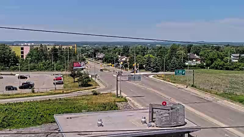 Traffic camera image at 2025-06-30 17:45:52